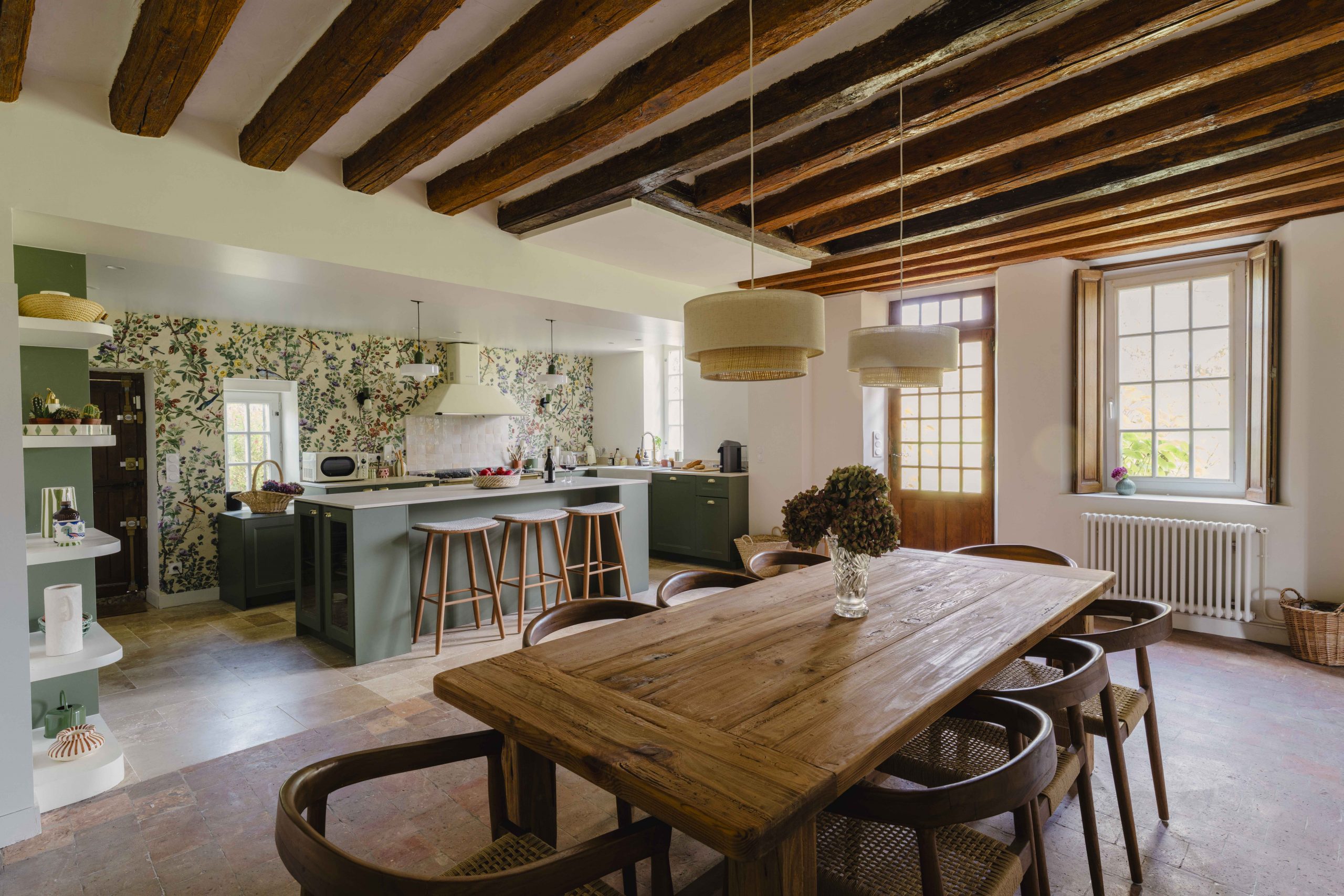 Welcoming dining room